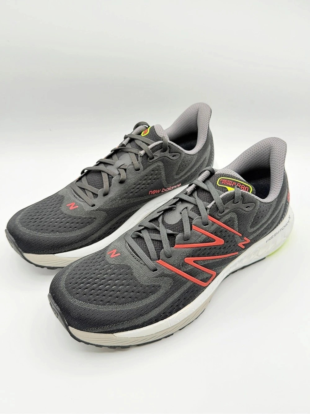 New Balance Fresh Foam X 880v13 Athletic Shoes Black & Red